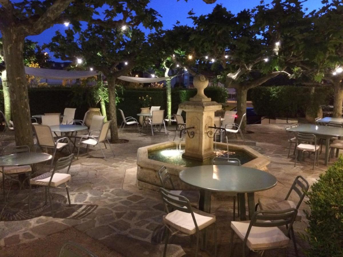 Hotel De La Plage - Hdlp บอร์มส์-เลส์-มิโมซาส์ ภายนอก รูปภาพ